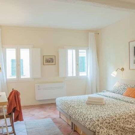 Cozy Macci Flat 4 People Near Santa Croce Square Apartment Florence Luaran gambar
