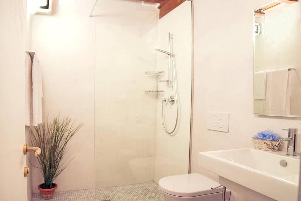 Cozy Macci Flat 4 People Near Santa Croce Square Apartment Florence Luaran gambar