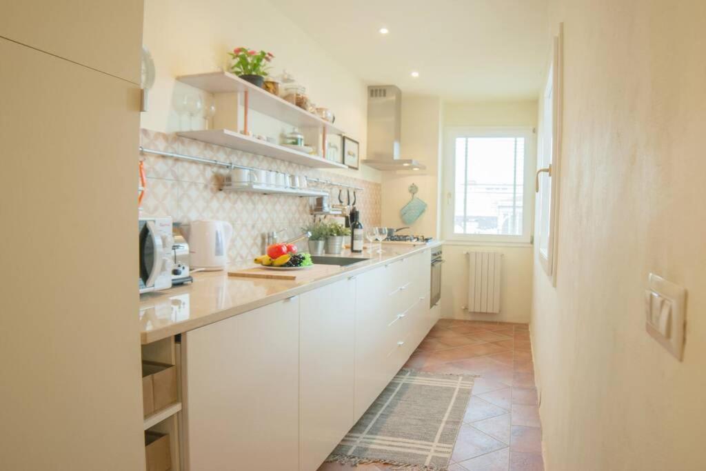 Cozy Macci Flat 4 People Near Santa Croce Square Apartment Florence Luaran gambar